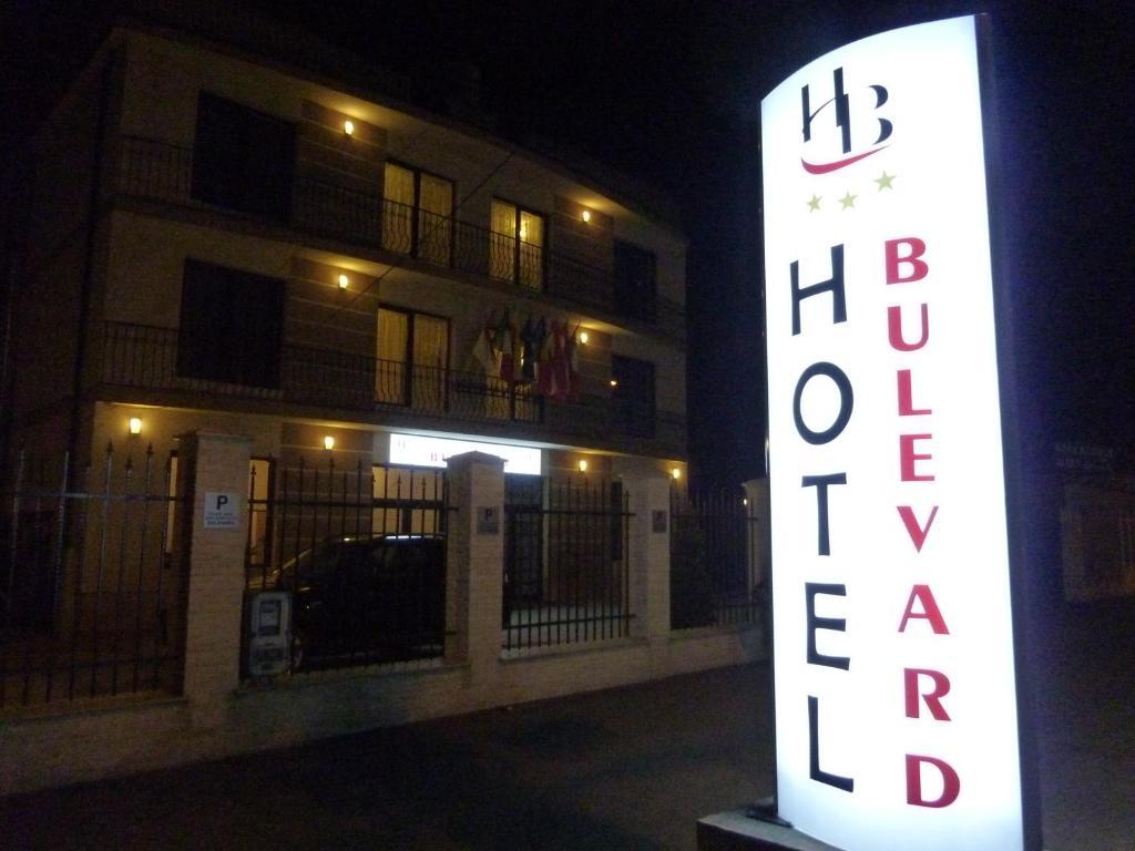 Hotel Bulevard ออราแด ภายนอก รูปภาพ